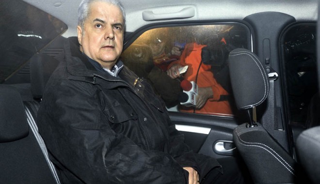 Adrian Năstase poate fi eliberat condiționat - adriannastase-1406136016.jpg