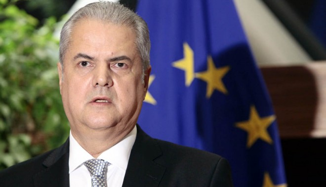 Adrian Năstase, reîncadrat în câmpul muncii la Institutul Social Democrat - adriannastasereincadrat-1409582158.jpg