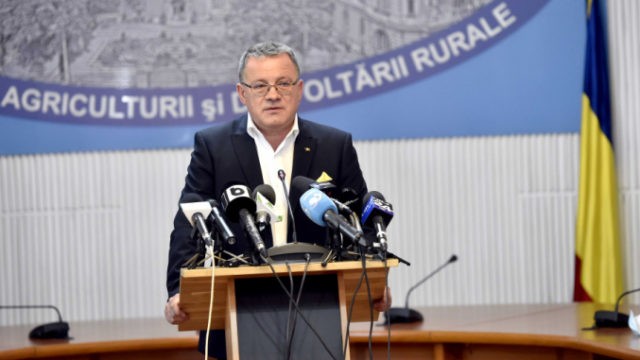 Ministrul Agriculturii a prezentat stadiul suprafeţelor recoltate - adrianorosconferintadepresa640x3-1636733394.jpg