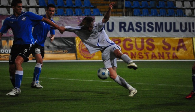 Fotbal / FC Farul a terminat la egalitate partida cu FC Viitorul. Scor 1-1  (GALERIE FOTO) - adrianpatulea4-1332599620.jpg