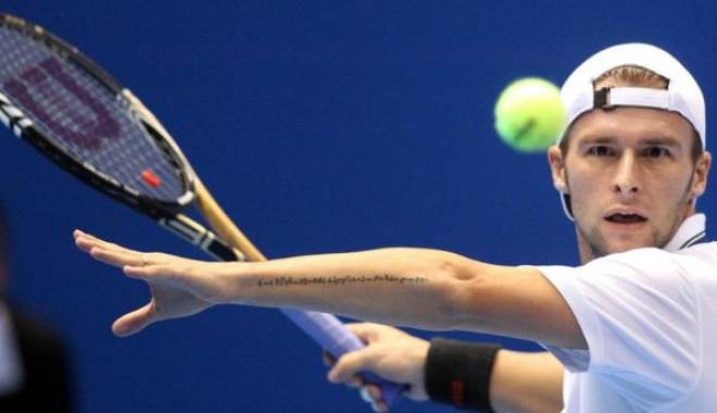 Tenis / Adrian Ungur, în sferturi la challengerul de la Cordenons - adrianungur-1440087900.jpg