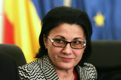 Ecaterina Andronescu: 