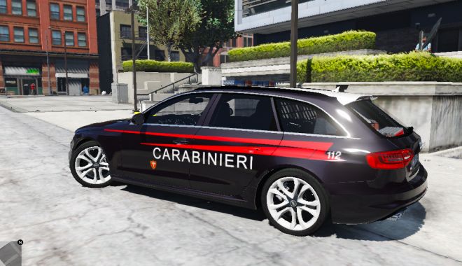 Român arestat în Italia cu o zi înaintea nunții. Mirele le-a mulțumit carabinierilor că l-au scăpat de altar - ae43f712-1537700438.jpg