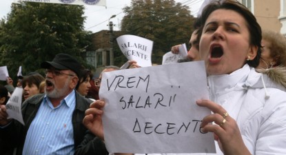 Mișcarea sindicală, lovită la portofel, de o decizie a Curții Constituționale - aefada617e77eb25f4822af1b9cc061e.jpg