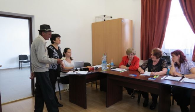 AEP a desemnat operatorii de calculator în secțiile de votare - aepadesemnatoperatorii-1571601713.jpg