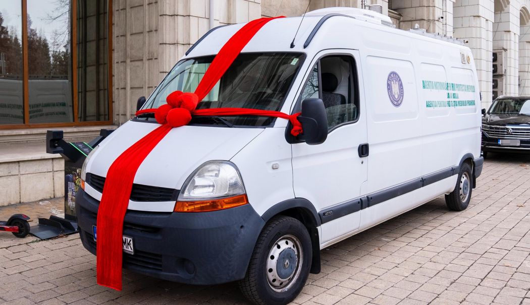 Autolaborator pentru monitorizarea aerului, donat Republicii Moldova - aer-1733335261.jpg