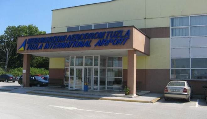 A pus pe jar angajații aerodromului de la Tuzla spunând că are în bagaje o… bombă! - aerodromtuzla974806869-1354191398.jpg
