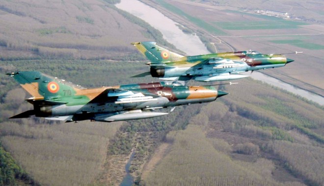 Aeronave militare  în România - aeronavemilitare-1396978169.jpg