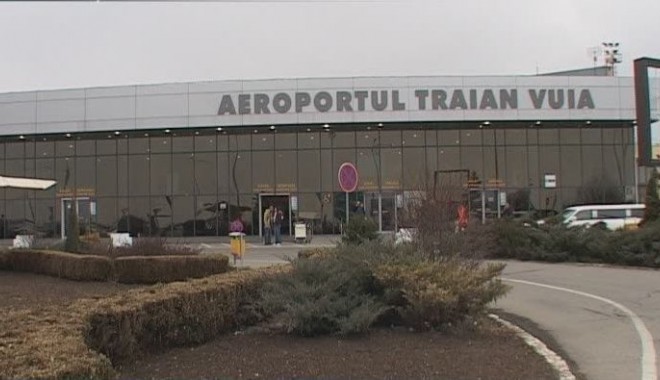 Aterizare de urgență pe aeroportul din Timișoara din cauza unui geam fisurat la cabină - aeroport-1363801887.jpg