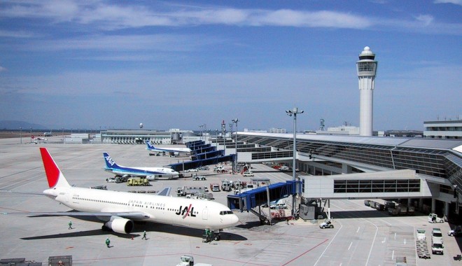 Parlamentul European cere aplicarea drepturilor pasagerilor din avioane - aeroport-1391613845.jpg
