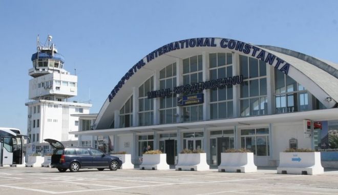 Transport umanitar din Italia, pe Aeroportul Internațional 