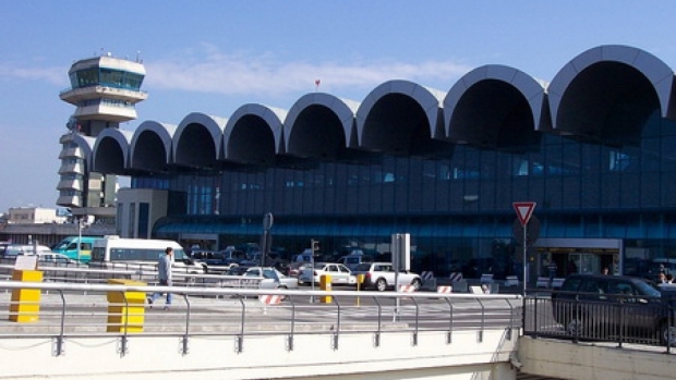 Incident amuzant pe aeroportul Otopeni! Un motan agresiv a fugit din avion - aeroporthenricoandaairlinestrave-1519562710.jpg