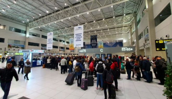 Haos pe aeroporturile din SUA. Mii de curse aeriene sunt anulate - aeroporturisua-1641223493.jpg