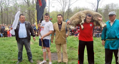 UDTTMR Valu lui Traian a deschis sezonul de kureș - af3315b5129172e2b28262efcde5c5a9.jpg