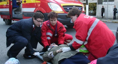 Omorâtă pe trecerea de pietoni - afe6e16b2a21b6afd668af397dd0a2ed.jpg