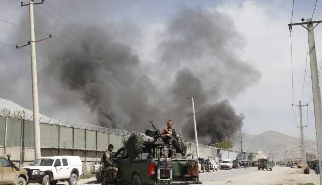 Afganistan: Cel puțin 36 de morți și sute de răniți în atentatele comise într-o singură zi în Kabul - afganistan-1439033331.jpg
