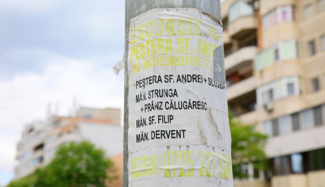 Amenzi usturătoare pentru lipirea de afișe pe domeniul public - afisepestalpiconstanta-1722518168.jpg