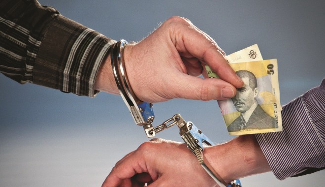 Polițiști de la Rutieră, reținuți pentru luare de mită - afisfinaljpg2-1398503531.jpg