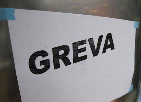 Grevă în administrația publică. 