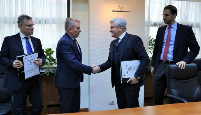 A fost semnat contractul pentru o investiție feroviară de 2,97 miliarde lei - afostsemnatcontractulpentruoinve-1583537826.jpg