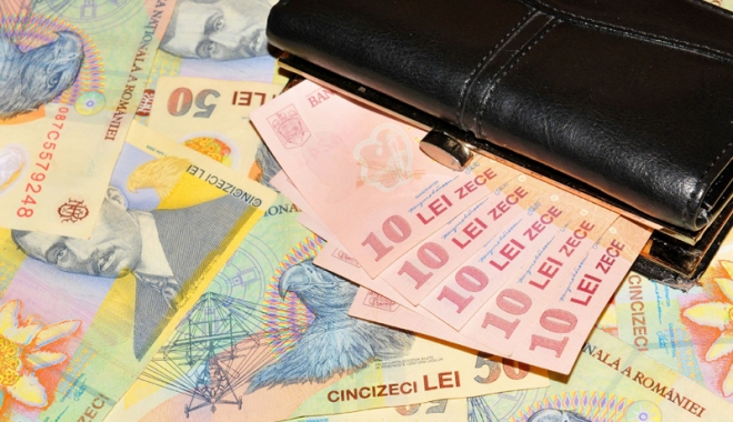 A găsit 20.000  de lei pe o stradă din Constanța și  a dus banii la Poliție - agasit2-1516123496.jpg