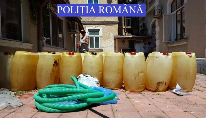 Lup paznic la oi. Au jefuit un tren  deși erau plătiți să îl păzească de hoți - agenti-1468599465.jpg