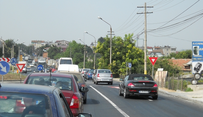 Aglomerație pe DN39, în zona Agigea - Eforie - agigera-1469879675.jpg