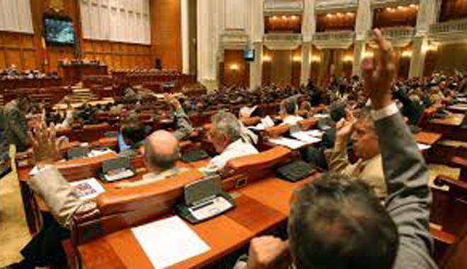 Agitație parlamentară pe seama creditelor în franci elvețieni - agitatie-1421688732.jpg
