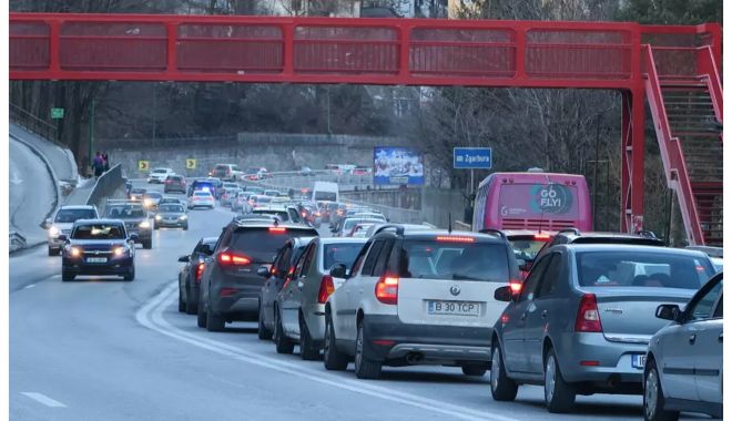 AGLOMERAȚIE PE DN 1 VALEA PRAHOVEI. Ce recomandări au autorităţile - aglomeratiedn1sinaia-1672750173.jpg