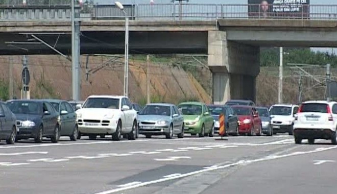 Ce rute ocolitoare recomandă Poliția Rutieră pentru a ajunge pe litoral - aglomeratiepea2lataxarertv213837-1339918979.jpg