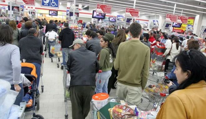 Ce program au marile magazine de Revelion - aglomeratiesupermarket-1703923728.jpg