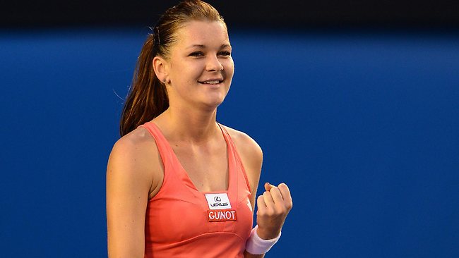 Agnieszka Radwanska, prima finalistă a Turneului Campioanelor de la Singapore - agnieszkaradwanskaadversarasimon-1446292152.jpg