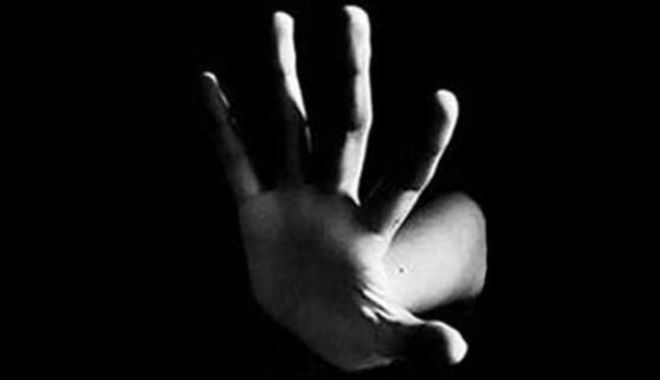 Doi dascăli din Suceava, arestați după ce au agresat sexual copii de la 3 până la 14 ani - agresiune-1642330275.jpg