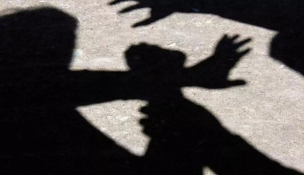 Doi adolescenți de 15 ani, sub control judiciar după ce ar fi sechestrat un alt minor! - agresor-1743156552.jpg