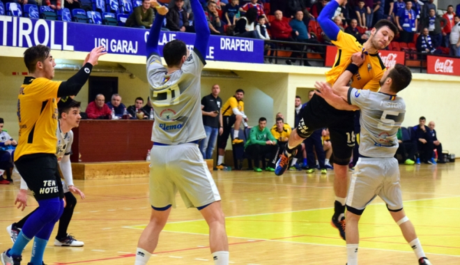 AHC Dobrogea Sud ll și HC Farul, dueluri de foc, în deplasare - ahc-1489771888.jpg