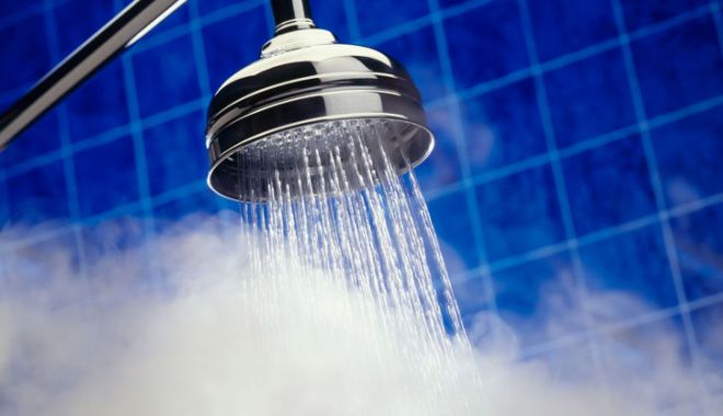 Zona Dacia rămâne fără apă caldă şi căldură - ahotshower-1671090686.jpg