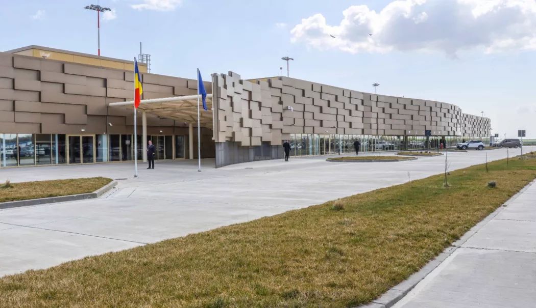 Foto - Litoralul românesc recâștigă turiștii polonezi. Primul charter aterizează la Constanța