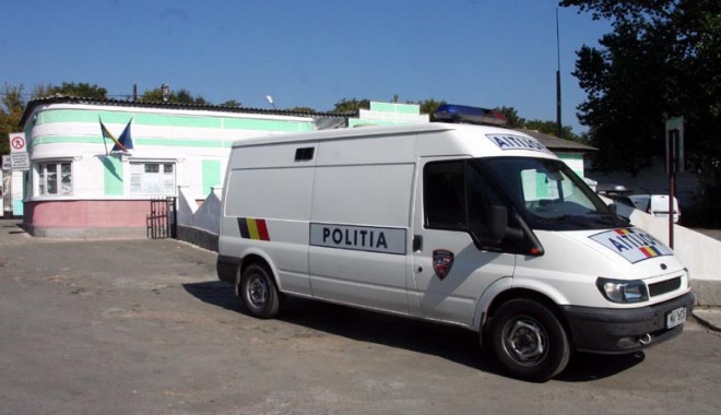A încercat să mituiască un polițist. Nu a reușit! - aincercatsamituiascaunpolitist-1411314433.jpg