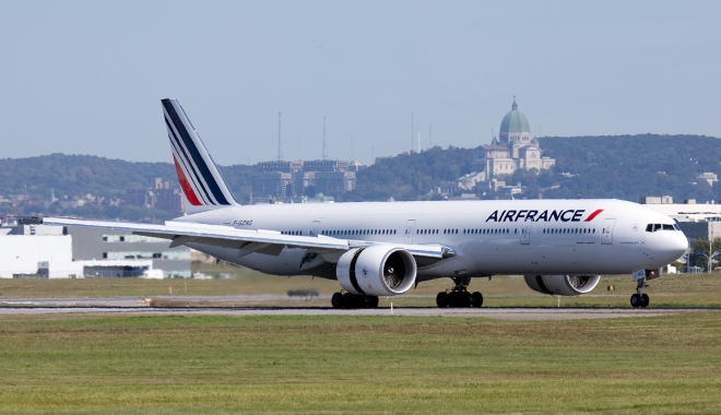 Coliziune între două avioane ale Air France - airfranceboeing777300eryul2009-1462962954.jpg