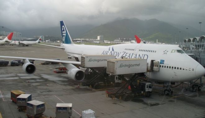Aeroport închis în Noua Zeelanadă, din cauza unui pachet suspect pe pistă - airnewzealand70700500-1552817827.jpg
