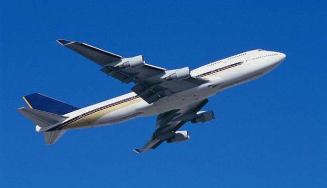 Aterizare de urgență pe Aeroportul din Sibiu - airplane1-1526626511.jpg