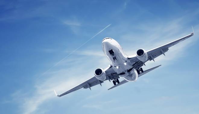 Reguli noi înainte de zbor - airplaneflyingdesktoppicture-1439562876.jpg
