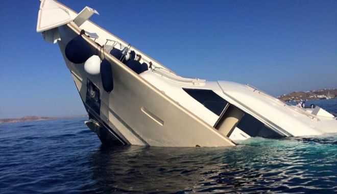 Ajutați de polițiștii de frontieră după ce au rămas cu yacht-ul suspendat - ajutati1-1528126244.jpg