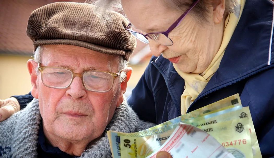 Pensionarii cu venituri mici vor beneficia de un ajutor financiar. Kelemen Hunor: 