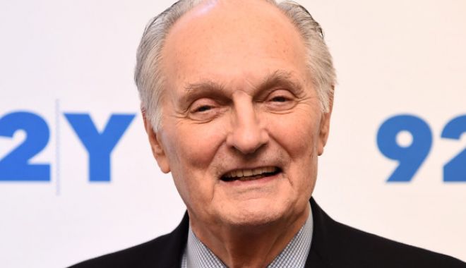 Actorul Alan Alda suferă de Parkinson - alanalda-1533143319.jpg