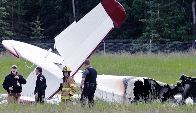 Avion prăbușit! Niciun supraviețuitor - alaskaplanecrash-1401632951.jpg