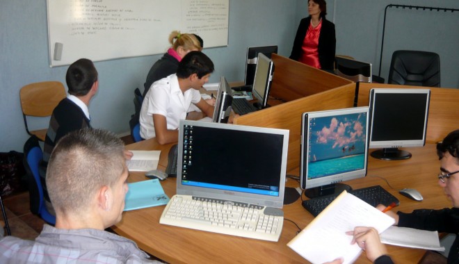 Unicul liceu din județul Constanța unde învață copiii cu dizabilități - albatros4-1350220150.jpg