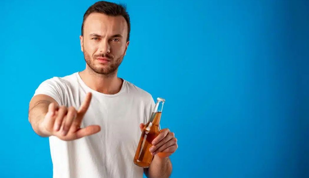 Renunțarea la alcool, măcar o lună, aduce numai beneficii organismului - alcool-1730726534.jpg