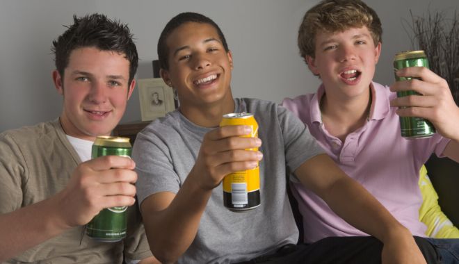 Alcoolismul afectează abilităţile cognitive ale adolescenţilor - alcoolism-1669826668.jpeg