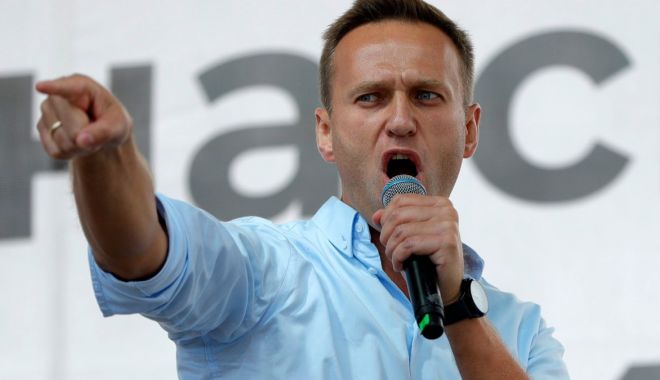 Aleksei Navalnîi este înmormântat azi, la Moscova. Subiectul este tabu în presa rusă